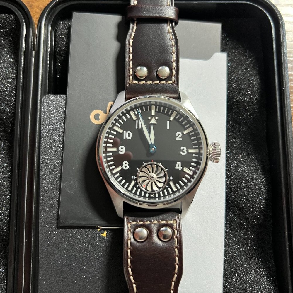 Hruodland Aviation Style Pilots Watch